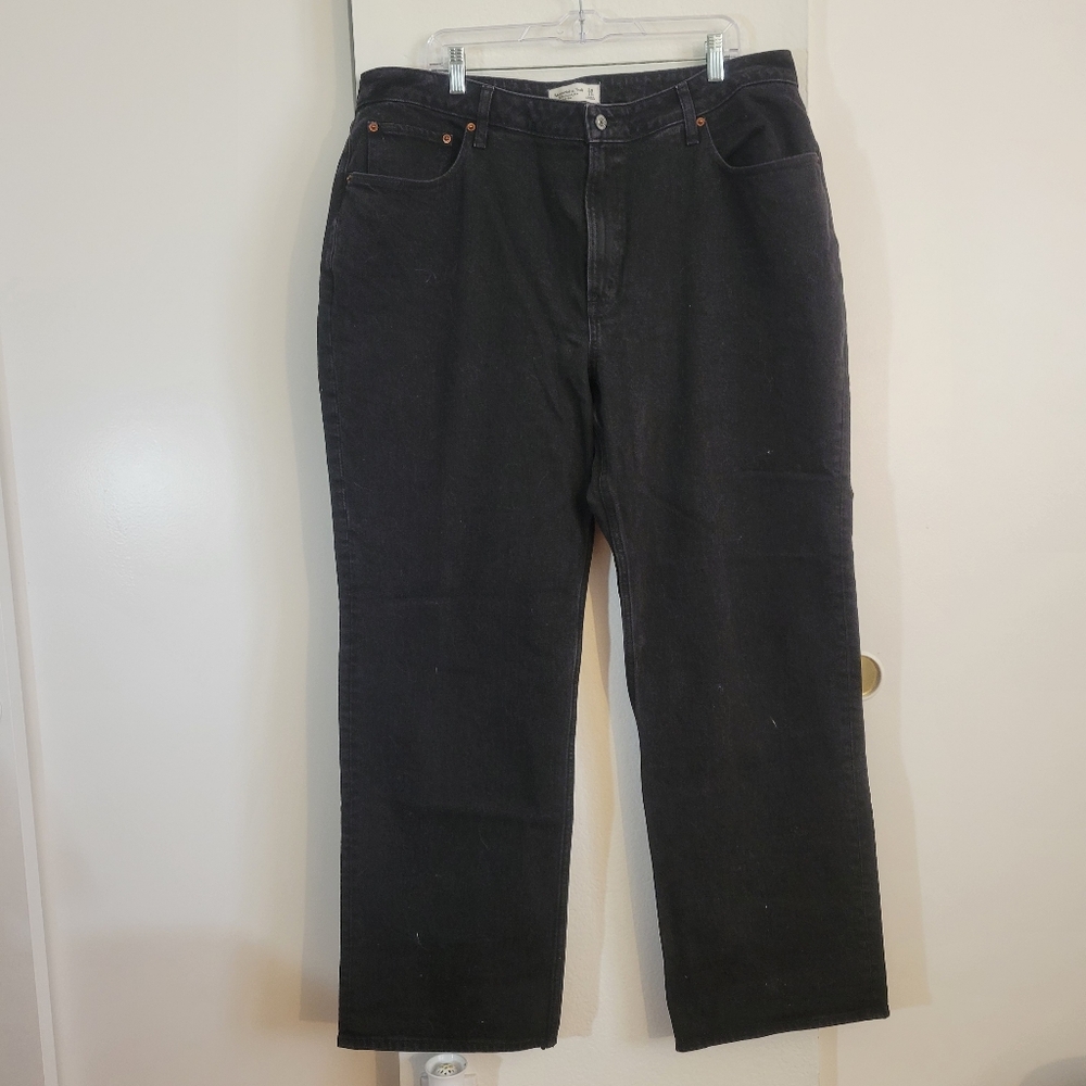 Abercrombie & Fitch Black High-Rise Straight Leg Jeans